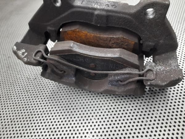 Pinça travão / maxila de travão frente esquerda FIAT Grande Punto (199