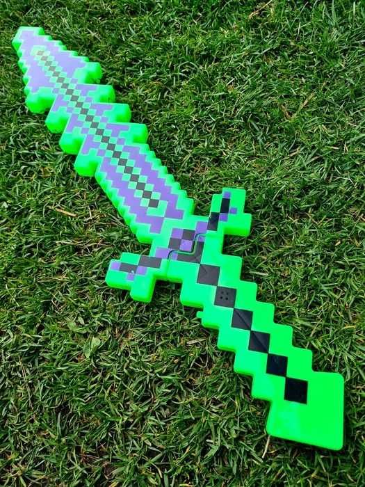 Nowy super miecz w stylu Minecraft zielony - zabawki