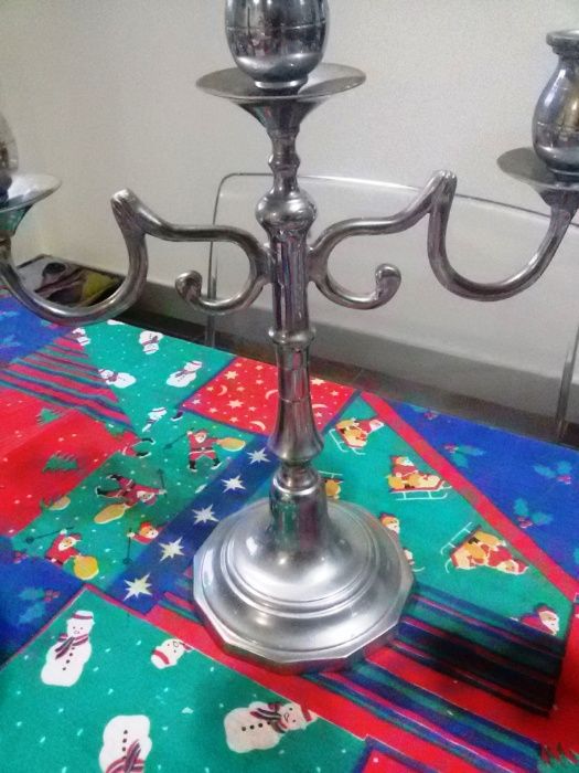 Castiçais em Estanho