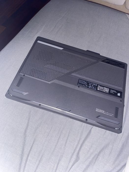 Portátil Gaming ASUS Rog Strix G513QR-R95A37CB1 (AMD Ryzen 9 5900HX -