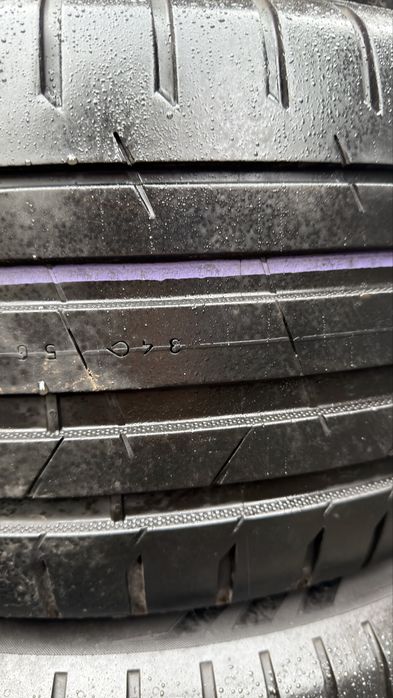 265/45/21. Nokian