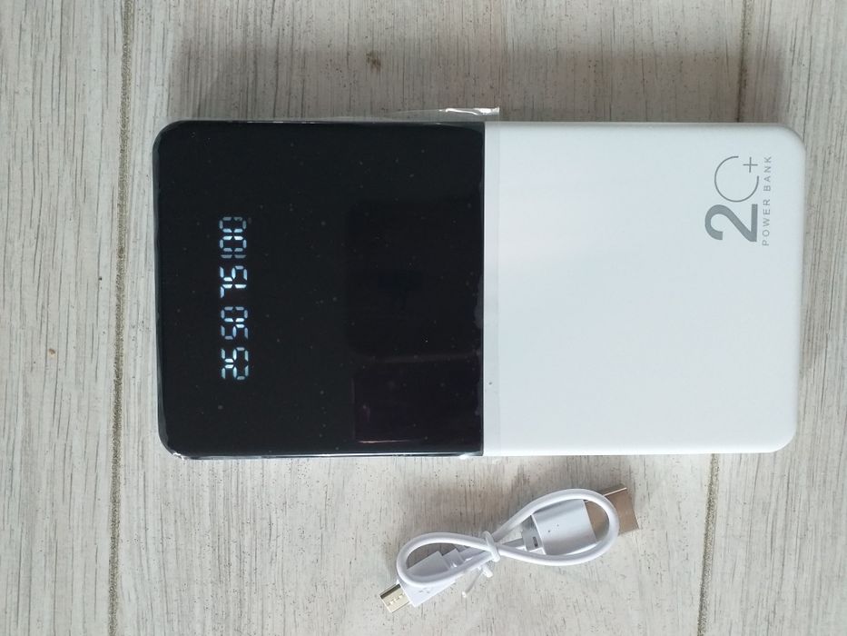 Power Bank 20000mAh, wyświetlacz cyfrowy, szybkie ładowanie