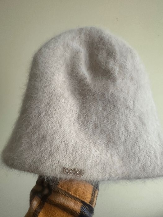 Шапка ангорова жіноча