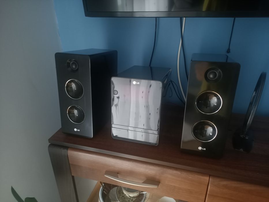 Mini wieża LG FA162