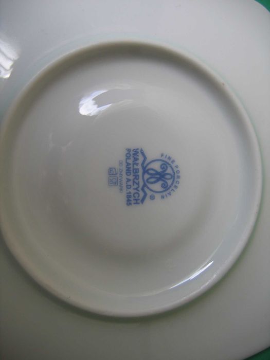 Komplet filiżanek do kawy ze spodeczkami - NIEUŻYWANE