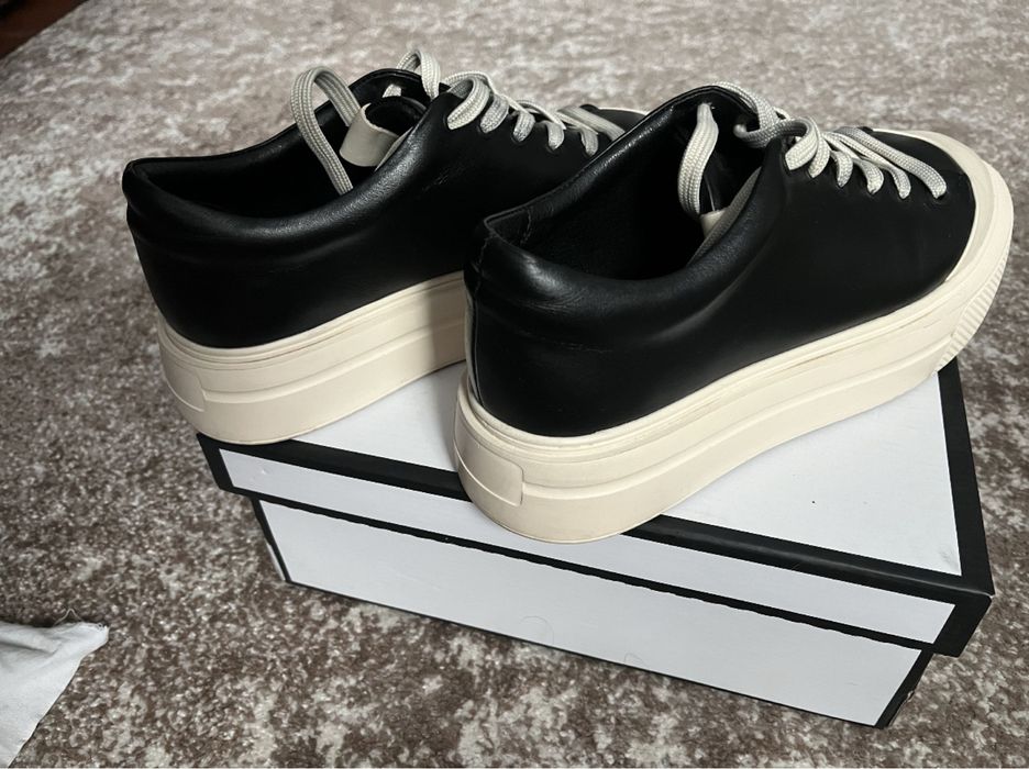 Кросівки шкіряні