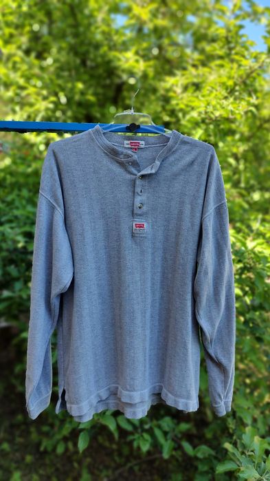 Sweter levis fajny