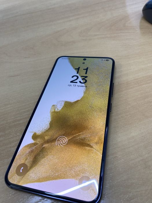 Samsung Galaxy S22 8/256GB  стан нового