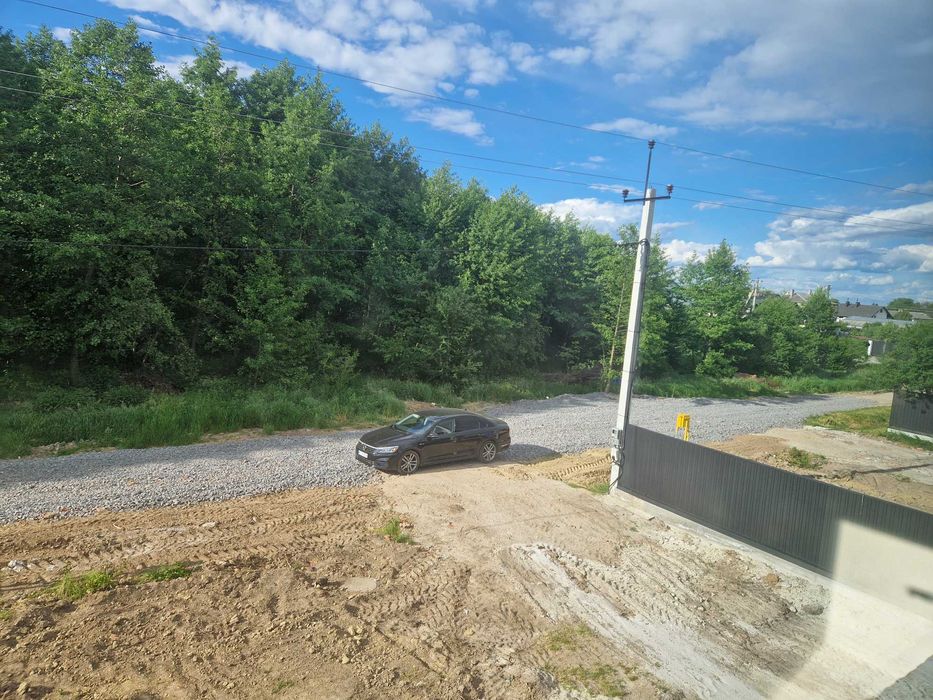 Будинок котедж в с. Зимна Вода передмістя Львова