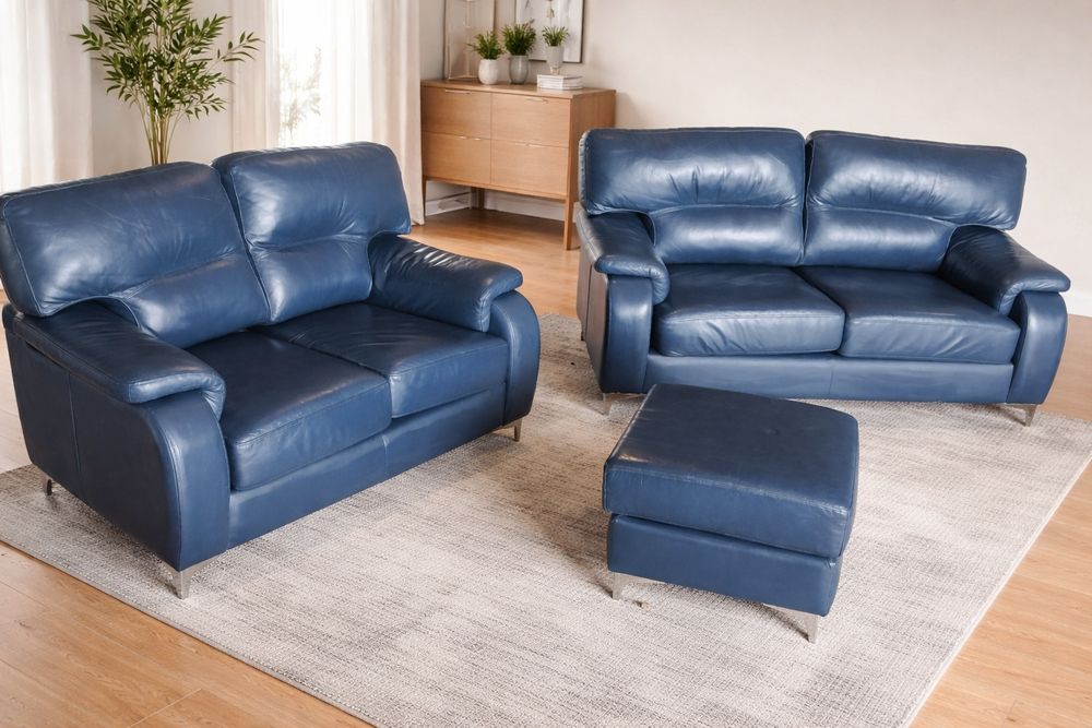 Sofás em couro genuíno 2+2 + puff