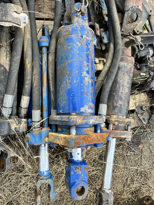 Циліндр навіски 100-ка МТЗ 80,82 Гідроциліндр