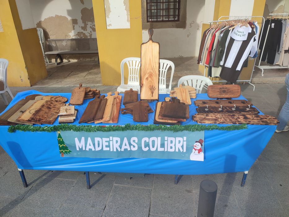 Tábuas de madeira para servir
