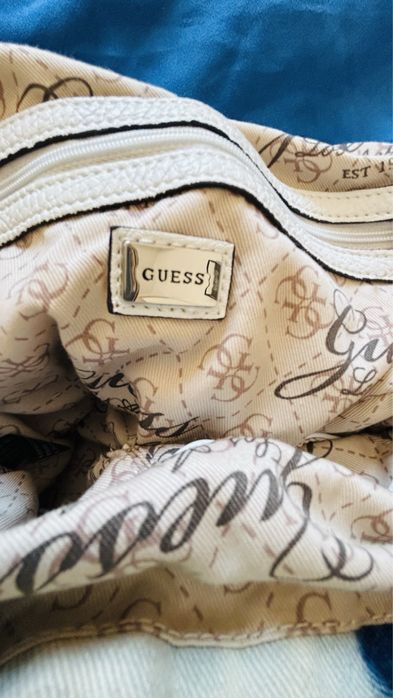 Torebka worek Guess