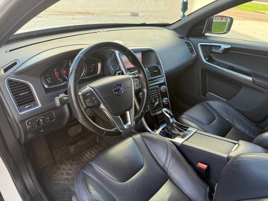 VOLVO XC60 D4 Automatico