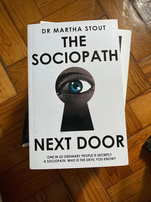Livro The Sociopath Next Door de Dr Martha Stout