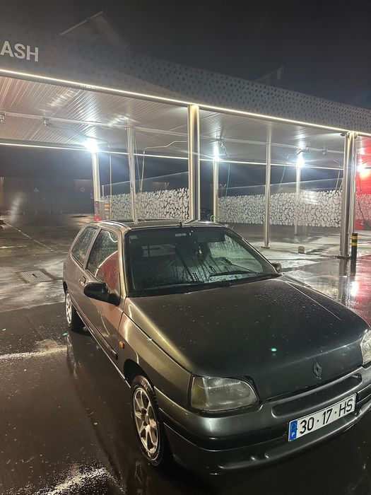 Renault Clio Económico e Fiável – Pronto a Circular
