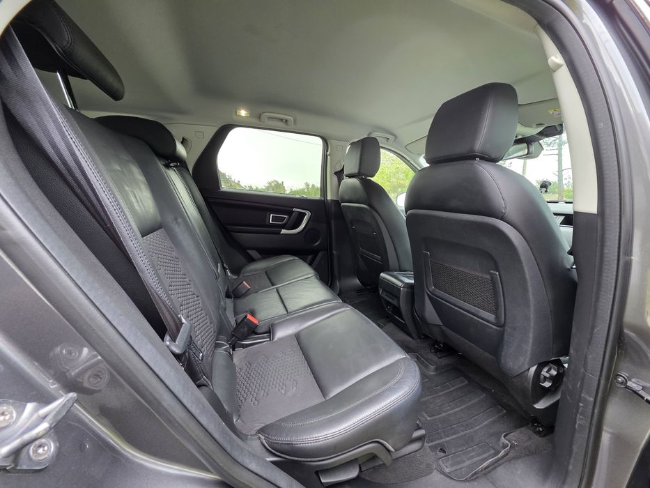 Land rover discovery sport