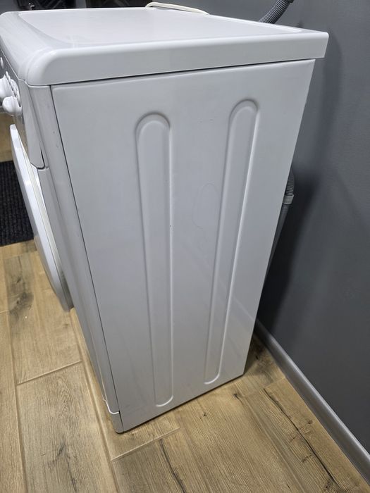 Indesit IWSB51051