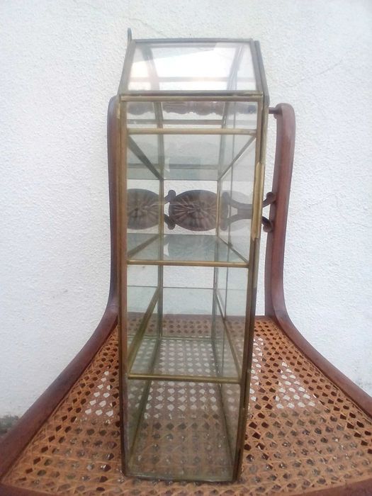 Elegante Vitrine Vidro e espelho