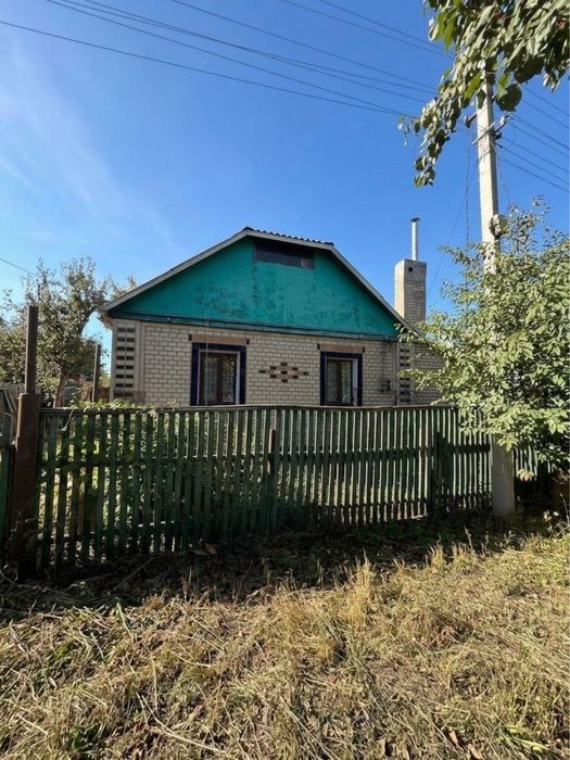 Пропонуємо до продажу будинок в  м. Корсунь—Шевченківський в р-йні лікарні.