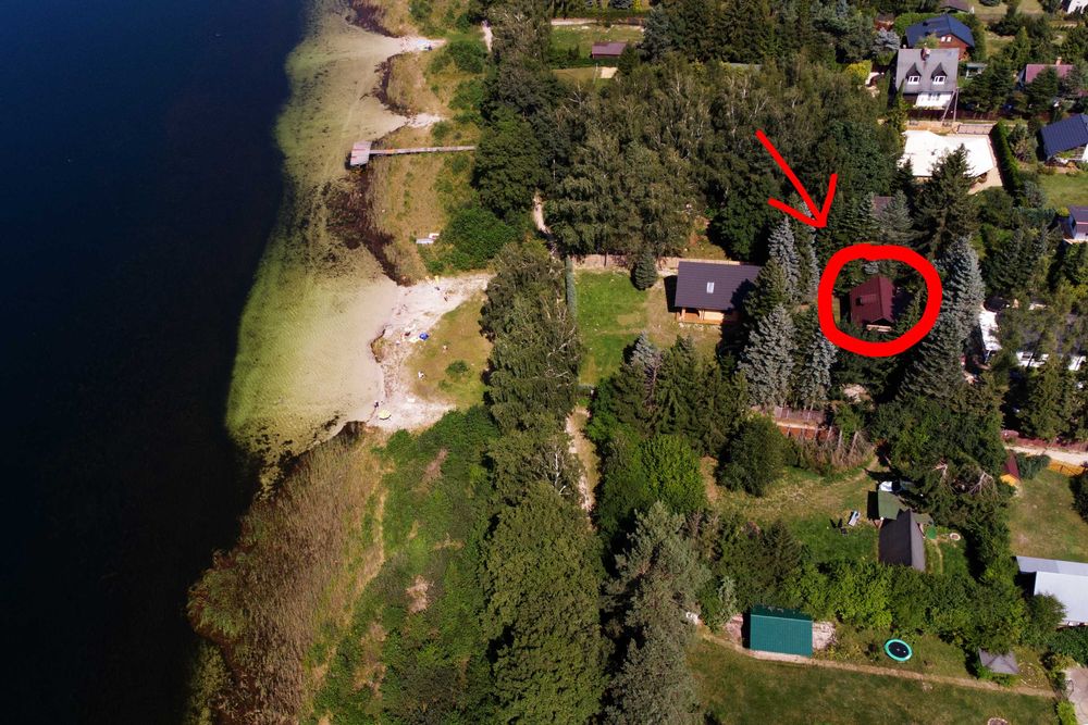 Domek letniskowy nad jeziorem Piaseczno. Blisko plaży.