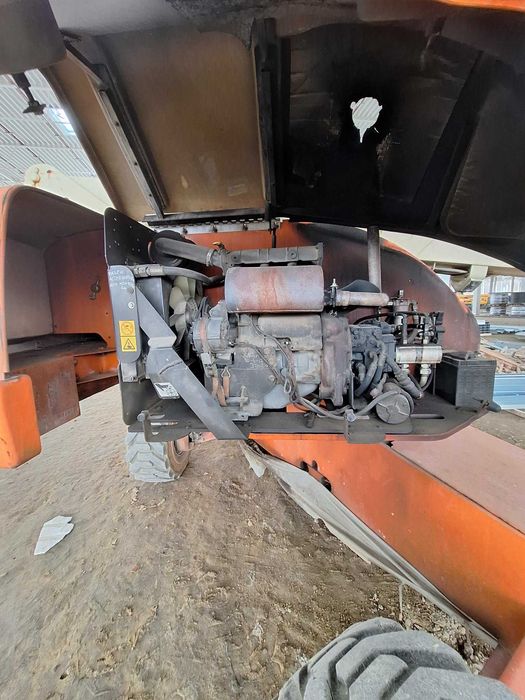 Podest teleskopowy JLG 460SJ (41)