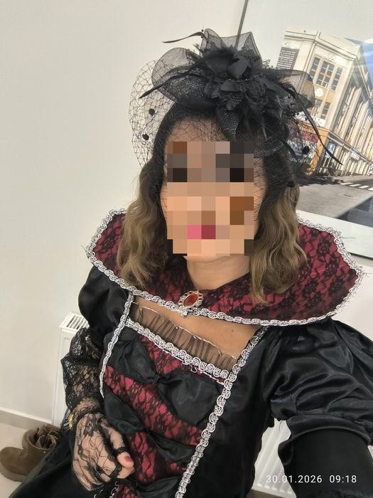 Strój barokowej wampirzycy S/M