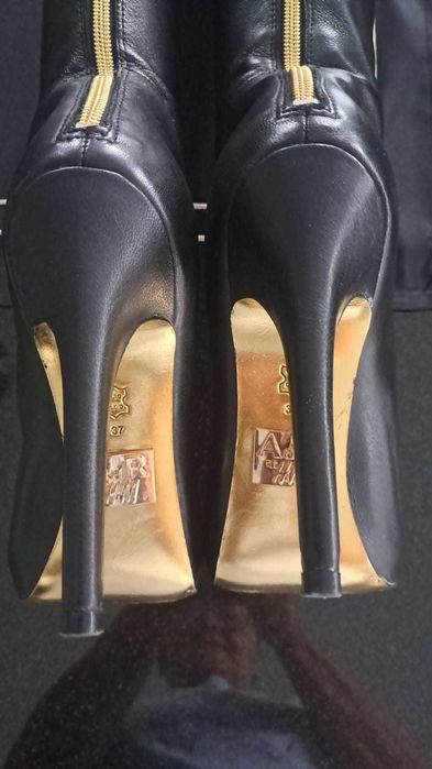 Anna Dello Russo przepiekne kozaki skóra