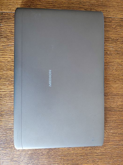 Laptop Medion 17"| i5 | 8 GB RAM | 240GB SSD | Win10