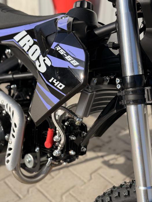 Мотоцикл IROS RS-68 yx140cc