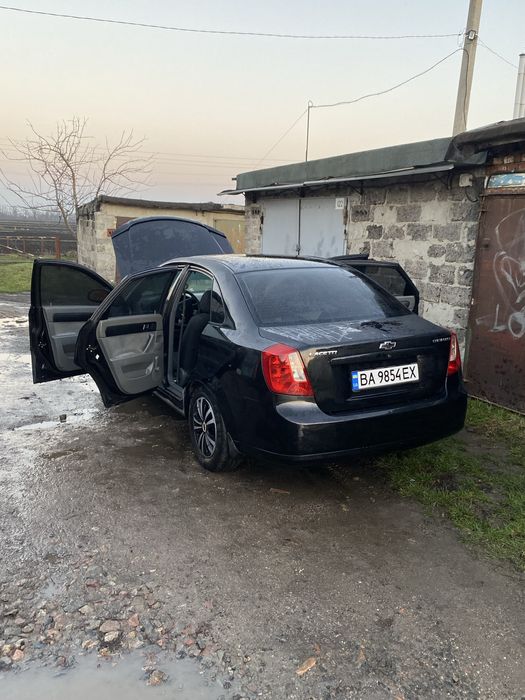 Продам шевроле лачетті 5000$