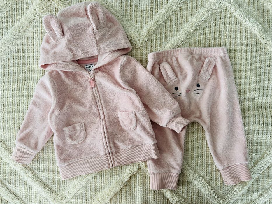 Костюмчик для дівчинки Carters