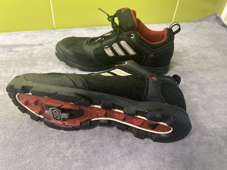 Sapatilhas de Ciclismo Adidas com muito pouco uso