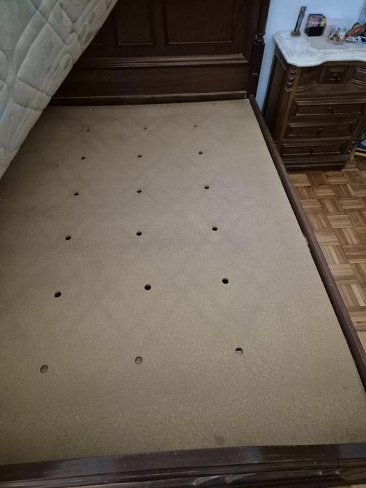Cama Classica em Madeira Maciça