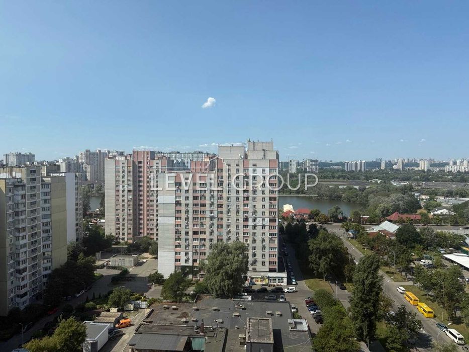 Продаж 3-кімнатної квартири за адресою Харківське шосе, 58а/Дарниця/Бориспільська