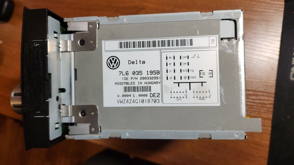 Магнитола Volkswagen TOUAREG DELTA 7L6 035 195B (2007-2010) рестайл