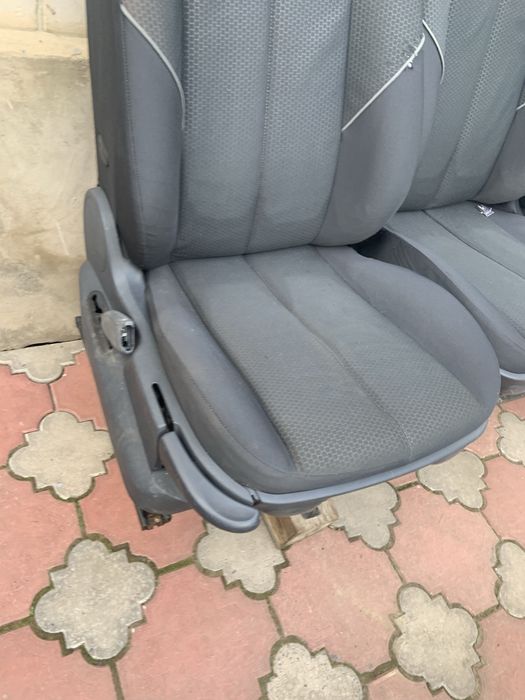 Автомобільні сідушки