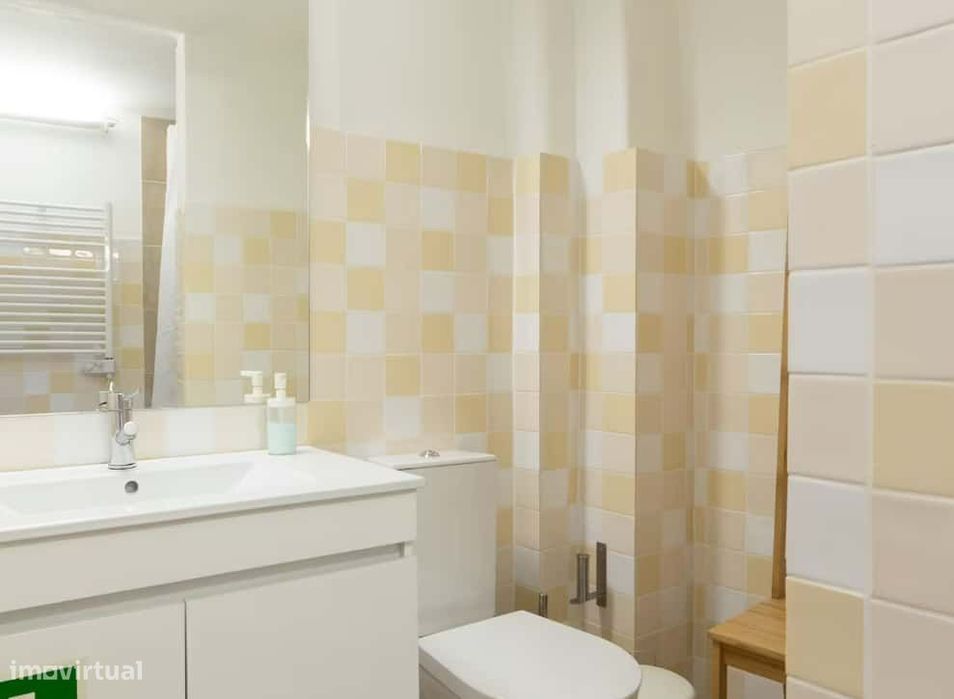 Studio for Rent in Porto