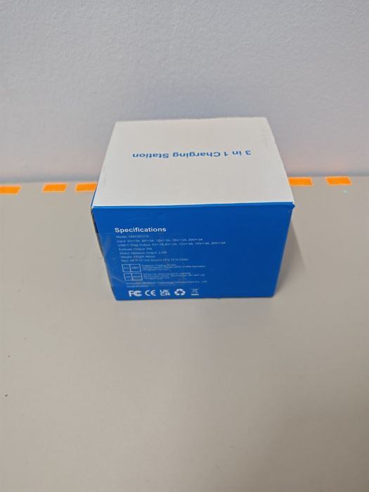 Stację ładującą typu 3 in 1 Charging Station USB-C (HM730CCS)