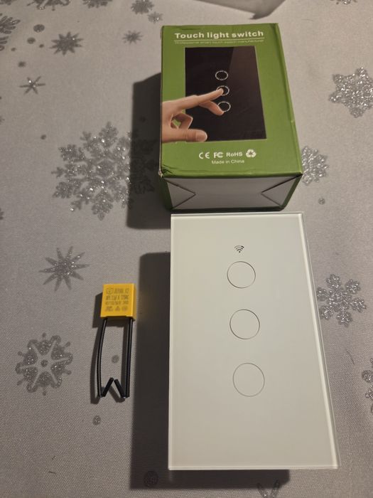 inteligentny dotykowy włącznik światła Wi-Fi