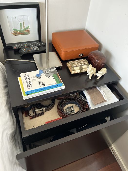 Mesa  mesinha de cabeceira