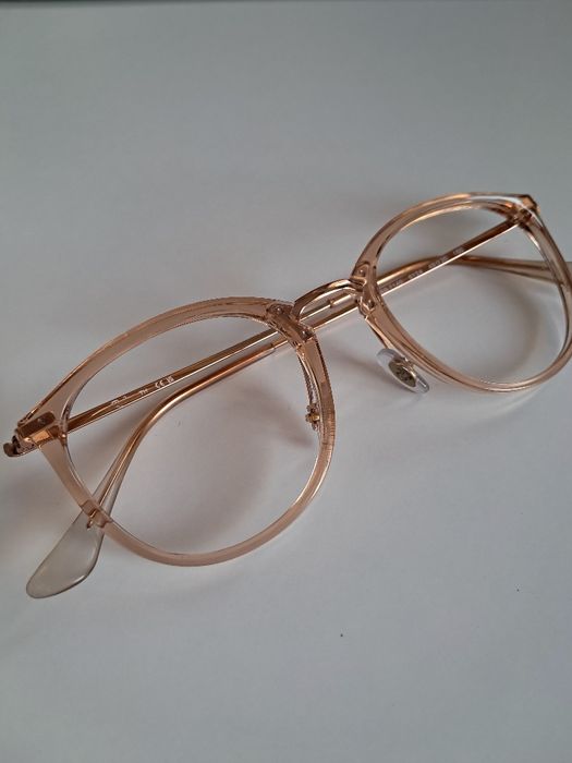 Okulary korekcyjne damskie marki Ray Ban