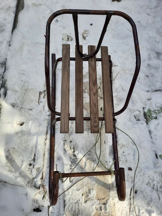 Продам санки. В наличии со спинкой