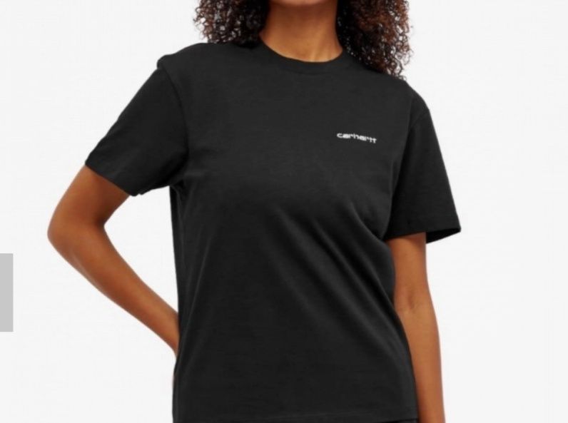 Футболка чорного кольору розмір 42 фірми Carhartt