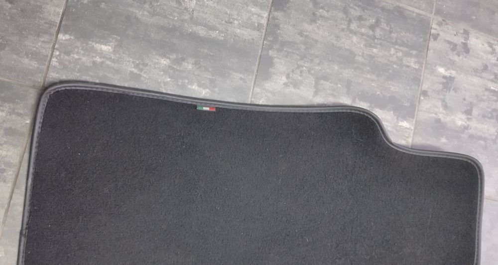 Tapetes originais Fiat 500C (2013)