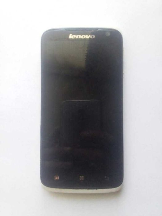 Смартфон Lenovo S820.