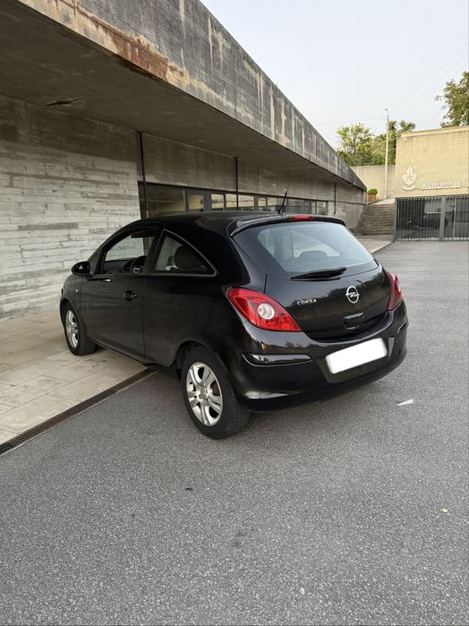 Opel Corsa  D 1.3 cdti ano 2011