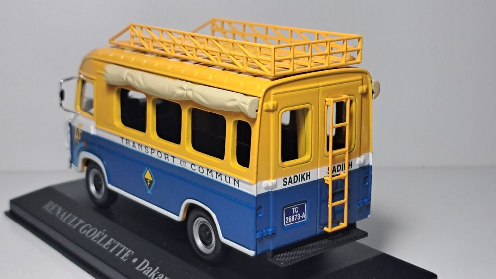 Renault Goelette taxi Dakar 1975