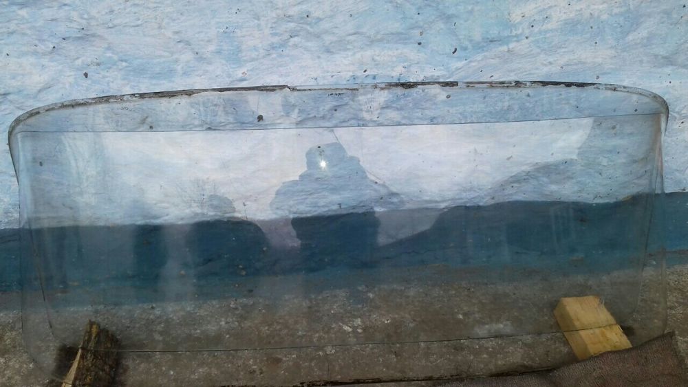 Скло до Москвича 2140