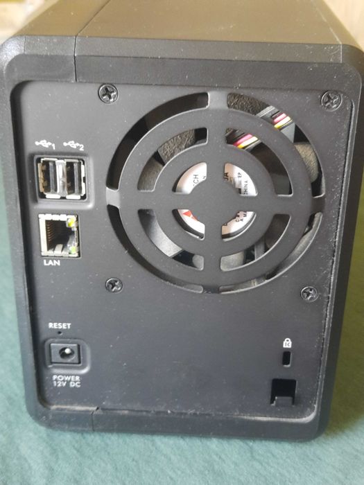 Сетевое хранилище NAS двухдисковый Zyxel NSA 325 V2